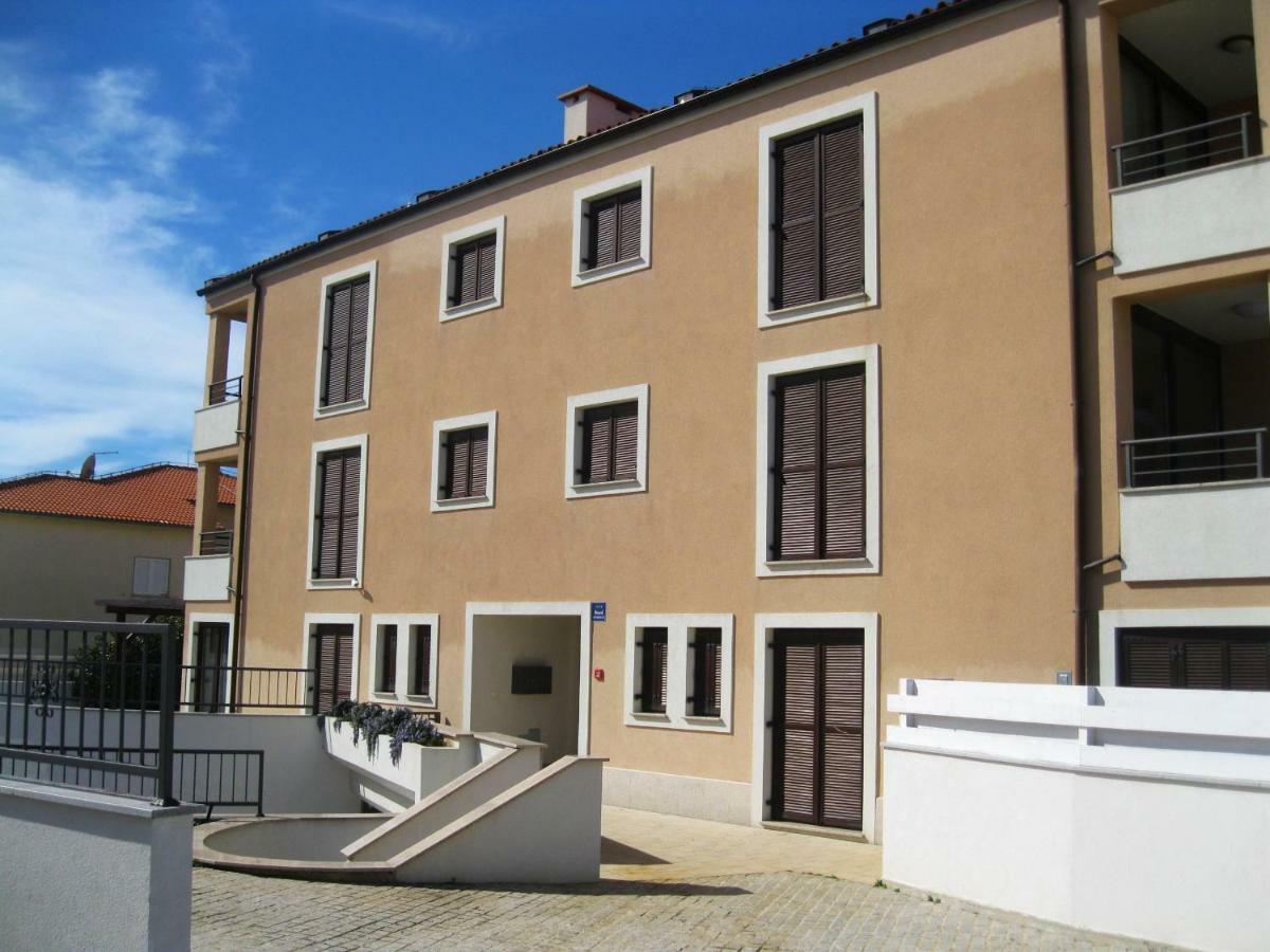 Apartment Oliva Yourcroatiaholiday Premantura Exterior photo